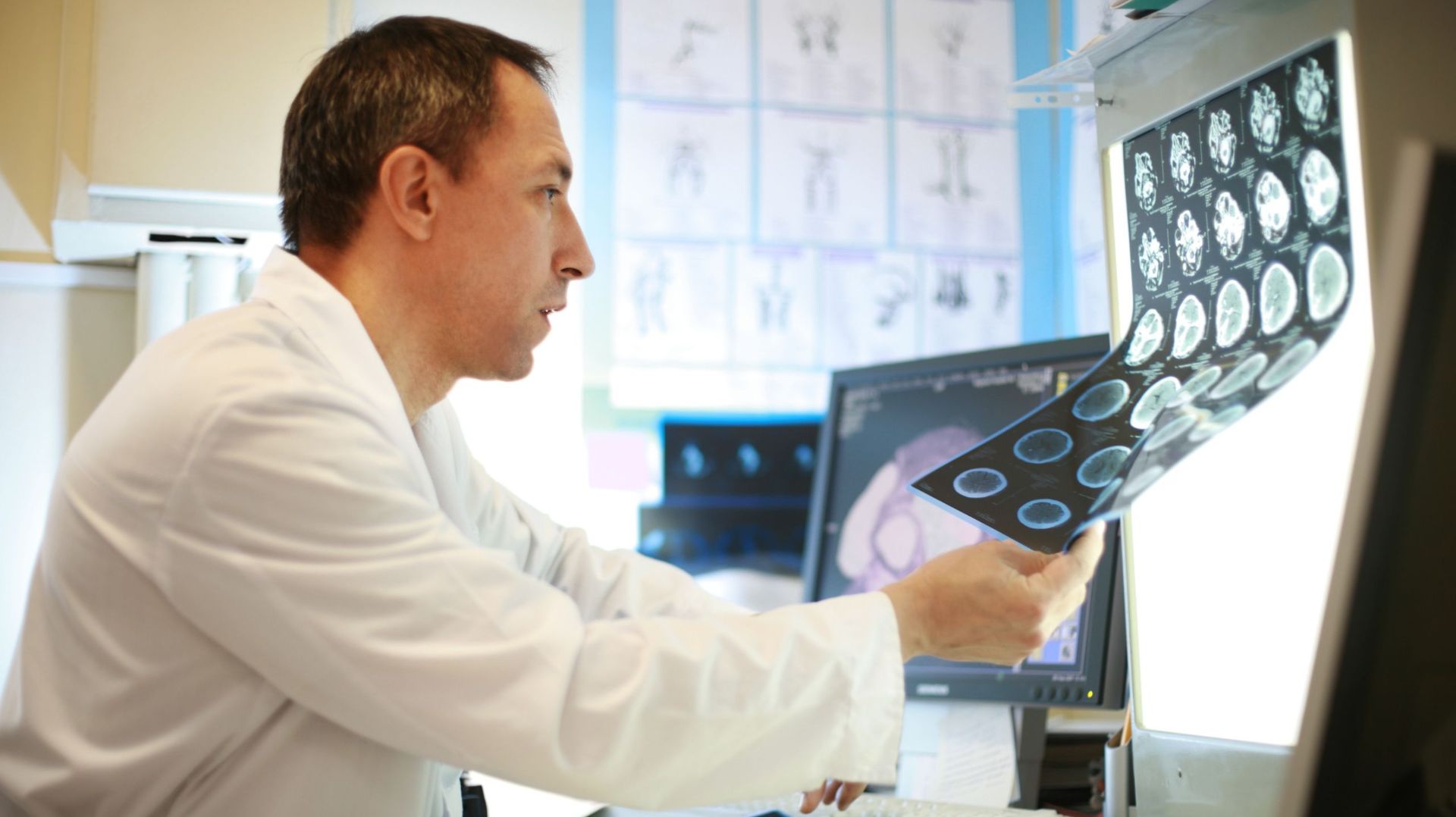 «Предварительный диагноз» на телеканале «МИР». О медицине и здоровье - простым языком смотреть онлайн