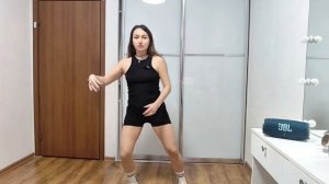 Бачата. Разбор движений