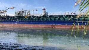 Танкер Юлий Макаренков на Волго-Донском канале имени Ленина