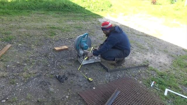 Жизнь в Деревне-Поливаю Сирень-Свариваю на Веранду Лестницу-Осень
