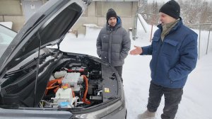 Купили ЭЛЕКТРО Москвич в Москве и поехали в Питер зимой... (Мы пожалели)