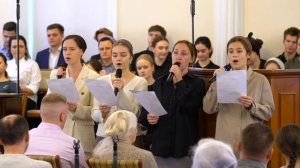 Жизнь проноситься быстрым потоком  2025