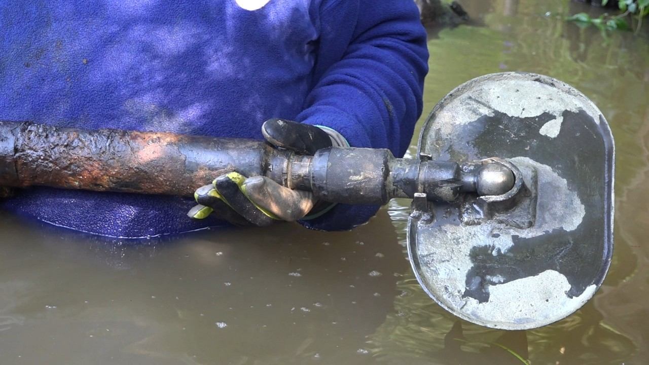 Нашли миномёт в железной реке, Раскопки по войне смотреть онлайн