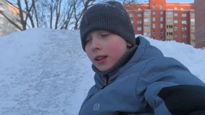 Убегаем от сиреноголового!!!