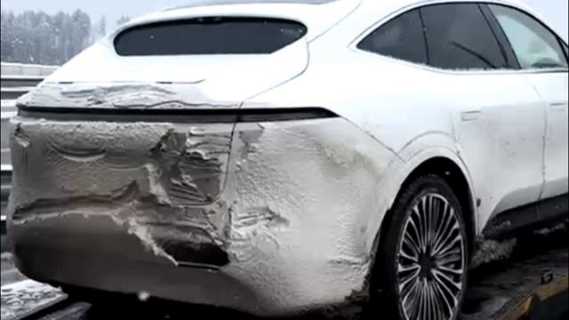 Китайский электрокар не доехал 38 км до Питера, разрядился аккумулятор смотреть онлайн