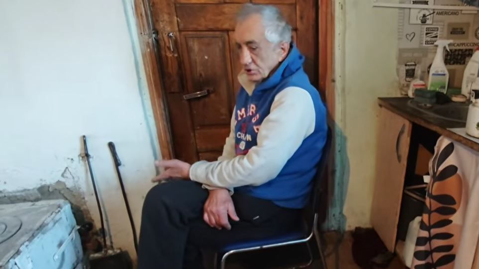 ФЕДЯ СОБРАЛСЯ В ДОМ ПРЕСТАРЕЛЫХ . ФЛАГ ЕМУ В РУКИ .... смотреть онлайн