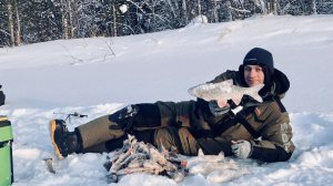 Ловил дно, а поймал здоровенных язей. Зимняя рыбалка 2022.