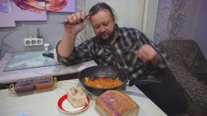 ГРАФ отужинал Набрался сил и пошёл в домик читать Ваши комментарии ПОДВАЛ ИЛЬИЧА