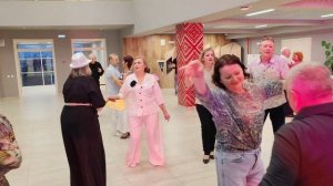 14 февраля.Налей..