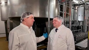 "Вранье" - эксперт опроверг использование сухого молока в производстве сгущенки.