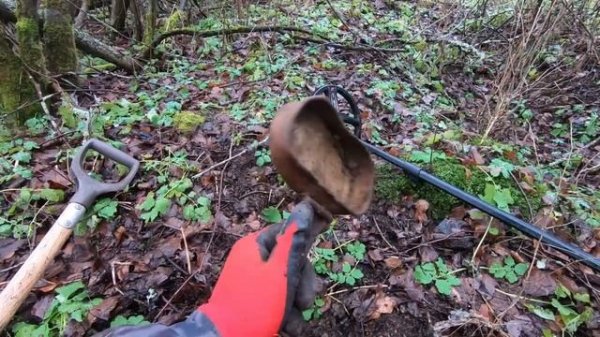 Коп по Войне .День удивительных историй.Не долго мы искали жирное место для копа.