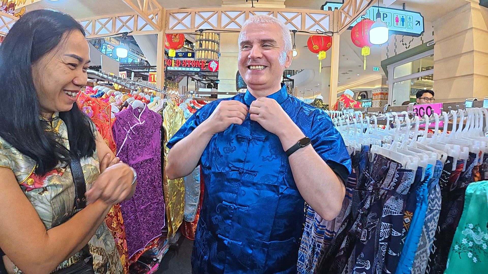 БЕЗУМНЫЙ ШОППИНГ в Паттайе! Вован собрался в КИТАЙ) Вы будете в ШОКЕ вот зачем тайцам МИКРОВОЛНОВКА? смотреть онлайн