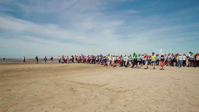 Песчаная гонка 2019 Ведущий Андрей Стрелин смотреть онлайн