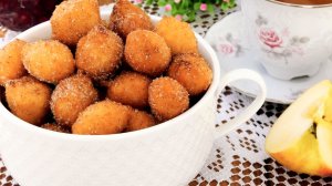 Быстрые пончики с яблоками
