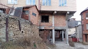 Брошенный недострой в Кисловодске на ул. Куйбышева! Где строй надзор и другие органы? 1.02.2026 г.