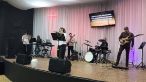 Сердце моё не дрогнет : Бог за меня стоит !