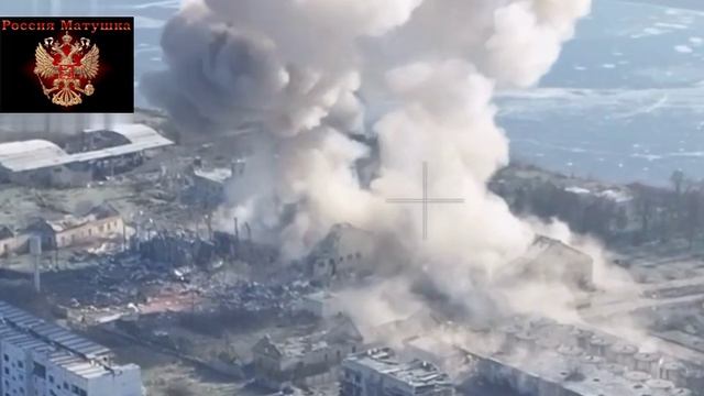 🔴Два «ФАБа-500» стёрли с лица земли бывшее здание винзавода на Херсонском направлении🔴 смотреть онлайн