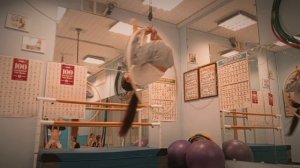 Воздушная акробатика на кольце и полотнах в Измайлово (Москва, ВАО, Первомайская).