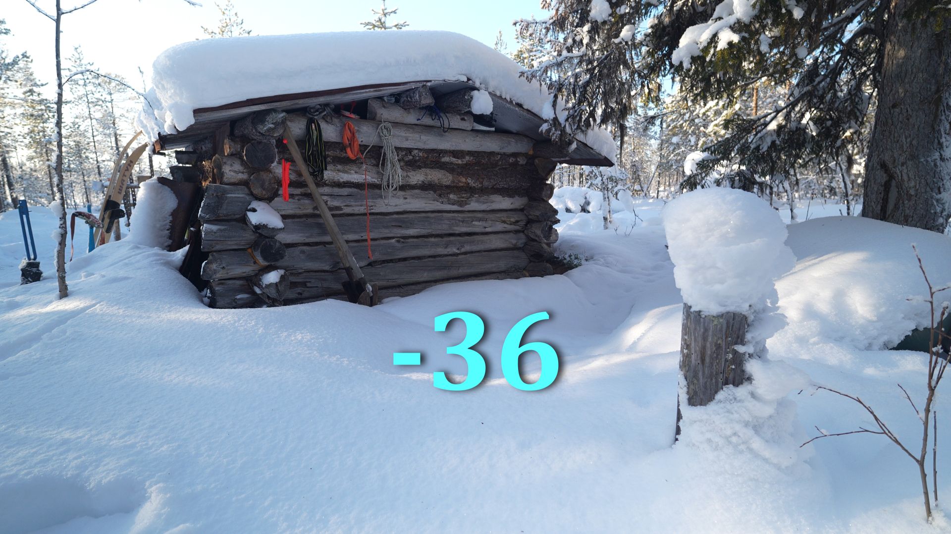 Сильные морозы. Живу в старой избе. Рыбалка и быт в тайге. смотреть онлайн