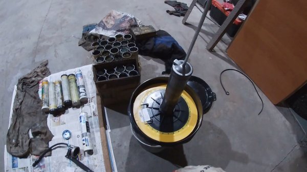 Заправка пустых туб из под смазки