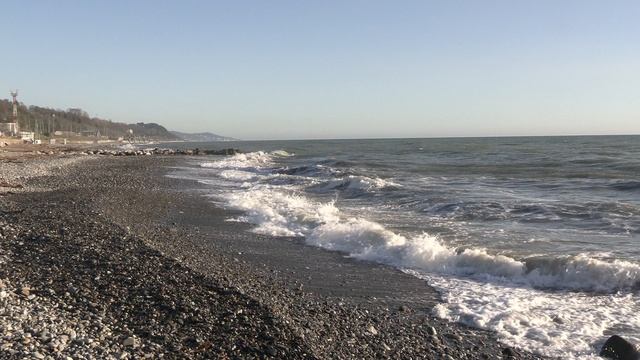 Схватка воды и камней - это берег моря. Прибой. смотреть онлайн