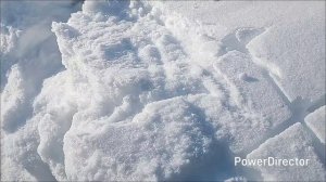 Суббота, чистили снег на даче.