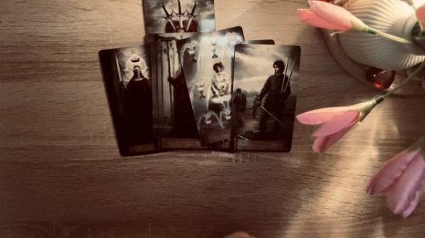 КТО ХОЧЕТ ВЕРНУТЬСЯ В ВАШУ ЖИЗНЬ❓❗️🌺ТАРО ГАДАНИЕ
