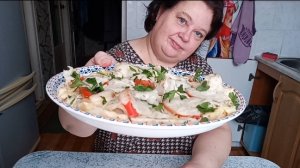 На нём кожаный плащ 👌 и крови немало 🙈