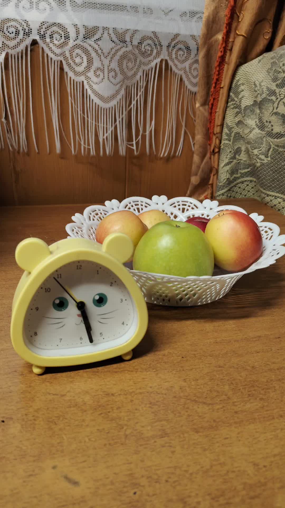 Пообщаемся товарищи о деньгах смотреть онлайн