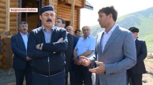 Рамзан Кадыров и Рамазан Абдулатипов на озере Кезеной-Ам (ЧГТРК Грозный)