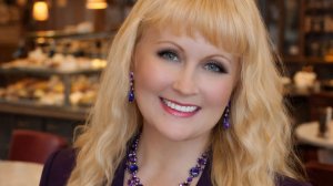 СЕРГЕЙ ОРЛОВ " В ДАЛЕКЕ" ИСПОЛНЯЕТ ЕКАТЕРИНА НИКОЛАЕВА