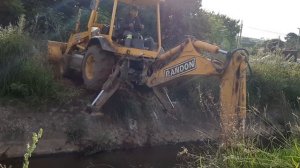 Очистка потока с помощью экскаватора Randon Часть 1