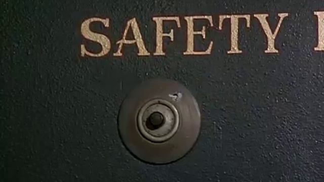 Официальный трейлер 