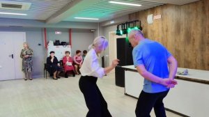 14 февраля.В доль по улице....