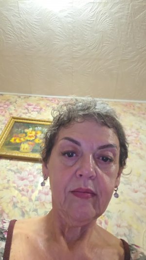 расскажу от куда в хлебушеке дырочки!!! а не только в Твоей дырявой чеплашке!