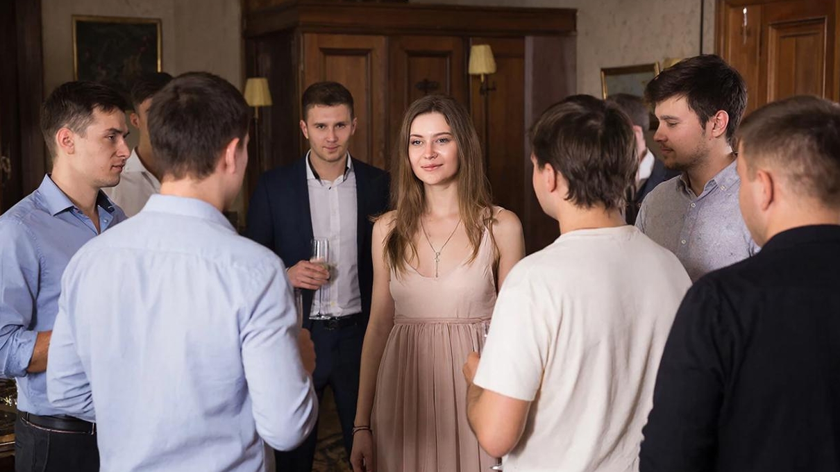 Кто это сделал? Вдова с детьми в метели | Драма о предательстве