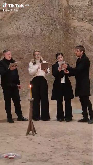 Православный хор в цистерне лавры св.Евптимия