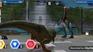 У емя появился молодой ти-рекс в игре Jurassic world