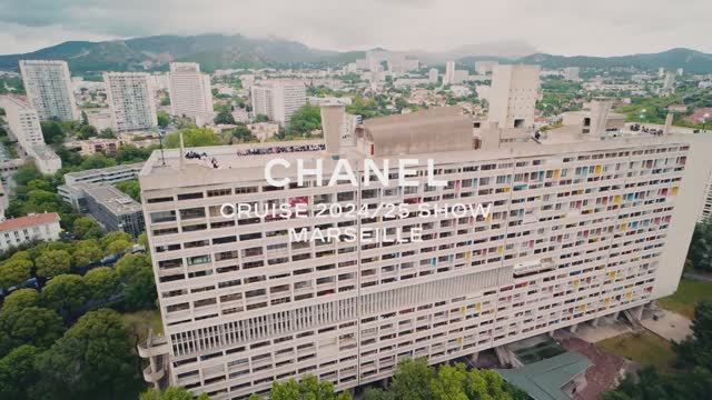 Показ круизной коллекции Chanel 2024-2025