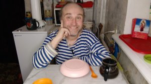 ужин с Рыжулей. что я ем. стрекоза и муравей басня. мукбанг. обжор. еда на камеру. диета. шизофрения