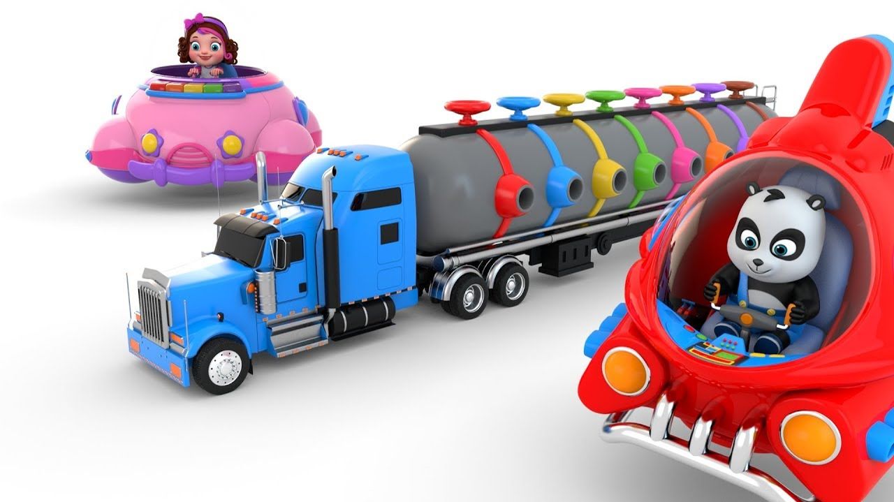 Веселая игра Пинки и Панды с цветными шариками и игрушечным водовозом