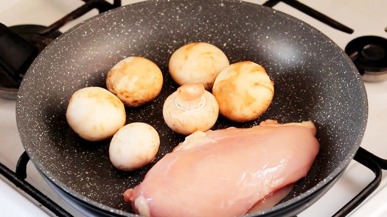 Знал бы раньше делал бы больше ! Все обалдели когда попробовали! Рецепт и на обед и на ужин! смотреть онлайн