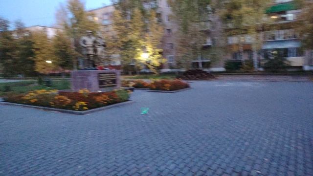 Запускаем самолётик на Аллее Победы