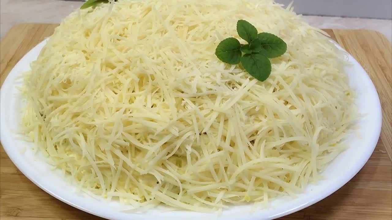 Пальчики Оближешь! Слоеный салат 1 на ПРАЗДНИЧНОМ столе !! смотреть онлайн