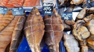 Покупаю шикарную рыбу на рынке. Озвучиваю цены.