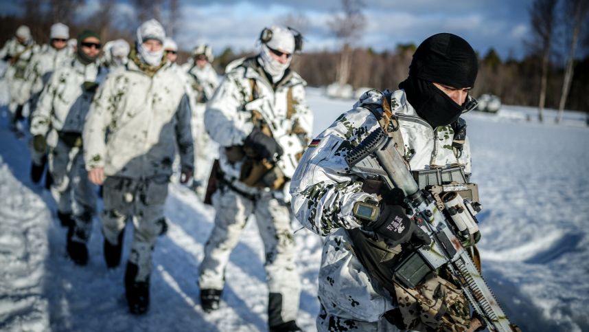 Полюс напряжения: что известно о миссии НАТО Arctic Sentry смотреть онлайн