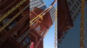 гуляю на детской площадке 3 серия или 4