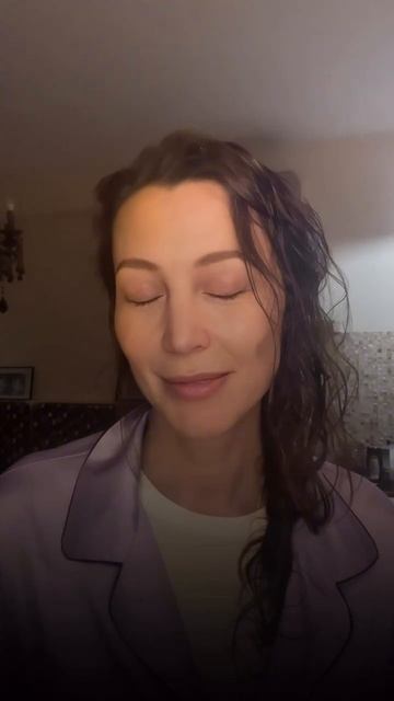 Кроме, уже ставшего «классическим инструментом» - пикапа, на сцену начал выходить Love Bombing. 

Эт