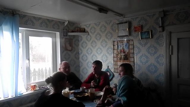 У бабушки в деревне 4 мая 2014 года 3 часть, кроем крышу двора смотреть онлайн