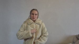 Расхламление гардероба с Машей.